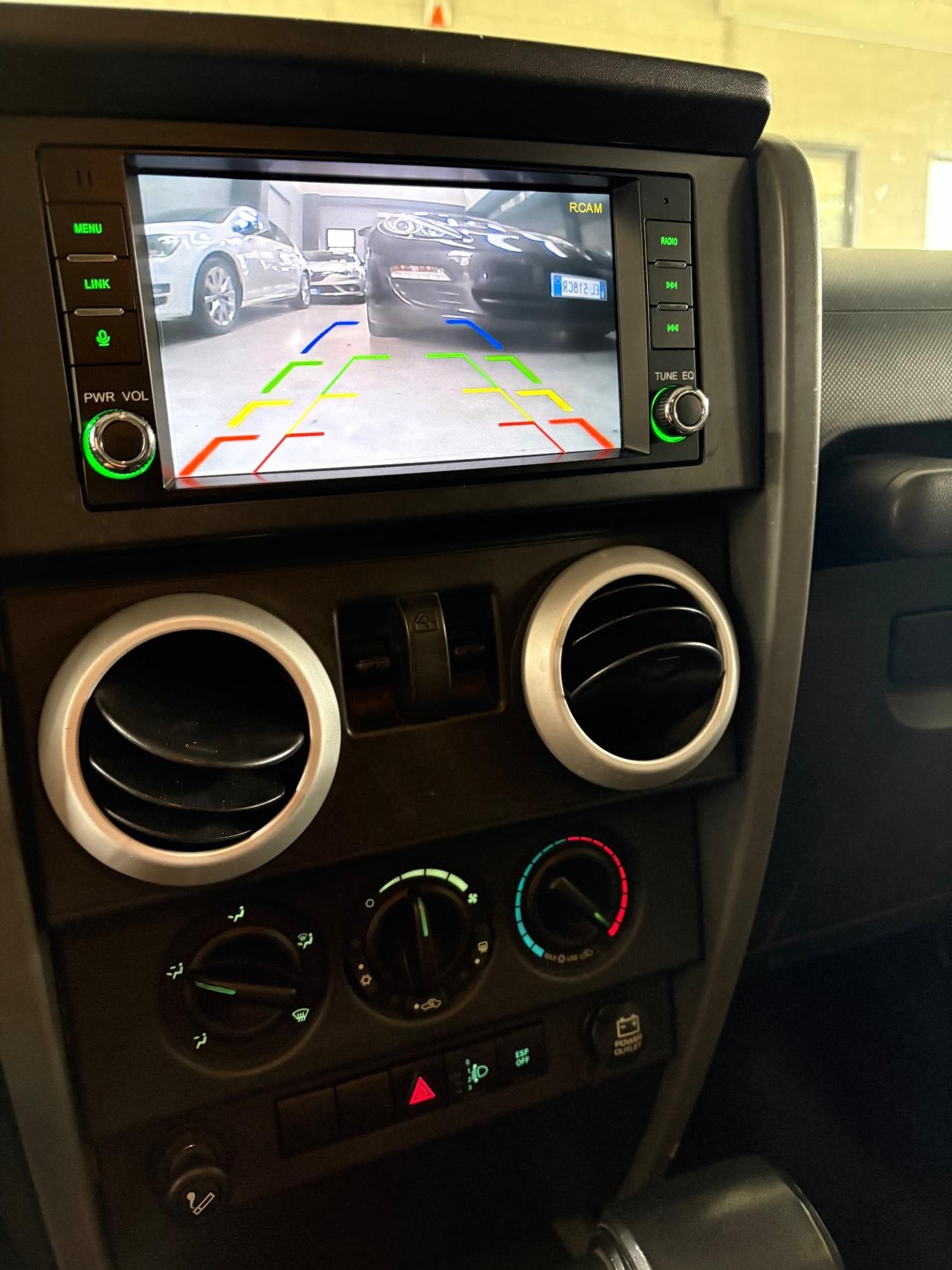 Jeep Wrangler 2.8 CRD DPF Sahara Auto