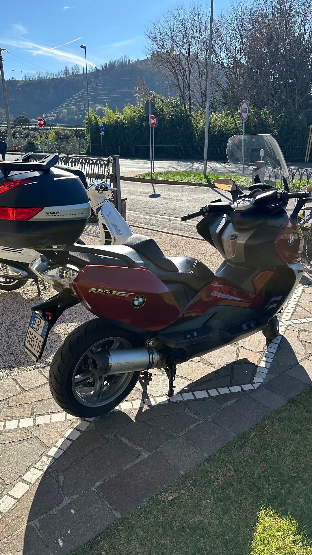 Bmw C 650 GT con bauletto