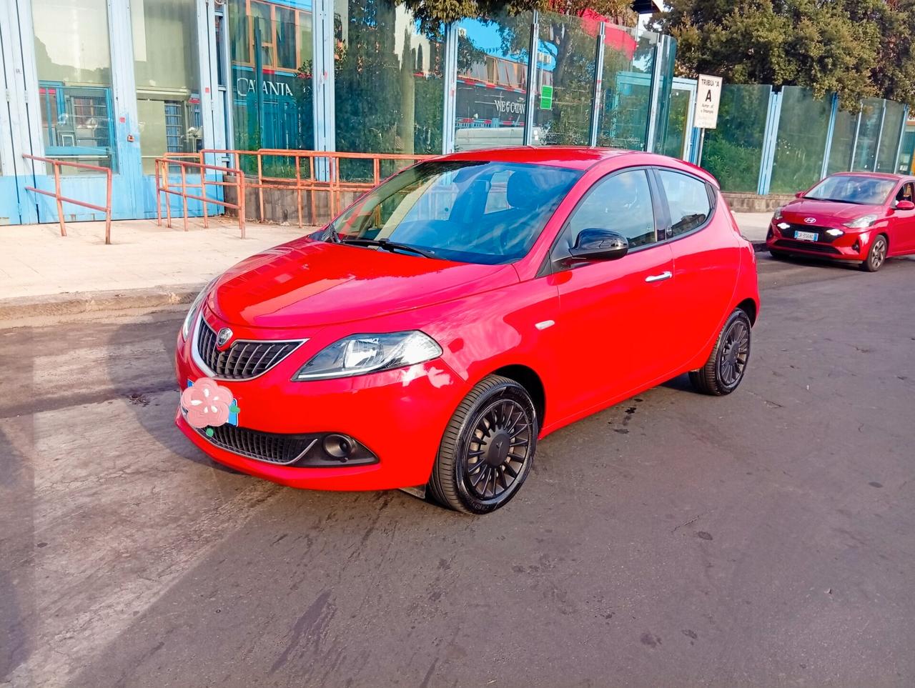 Lancia Ypsilon 1.0 FireFly 5 porte S&S Hybrid Ecochic Gold