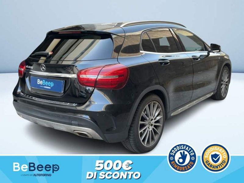 Mercedes-Benz GLA 180 PREMIUM AUTO