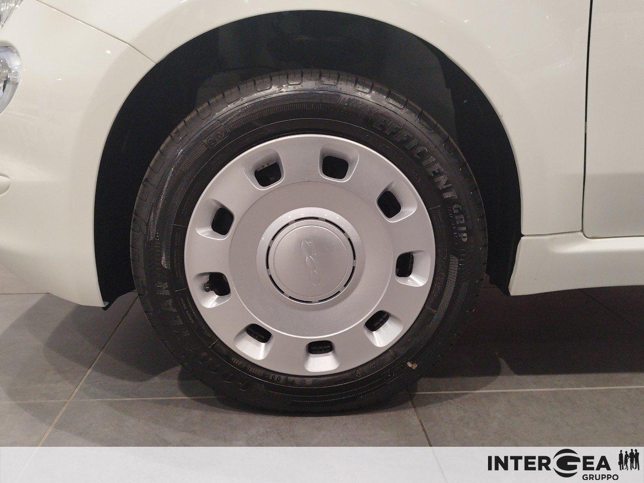 FIAT 500C 1.0 hybrid 70cv