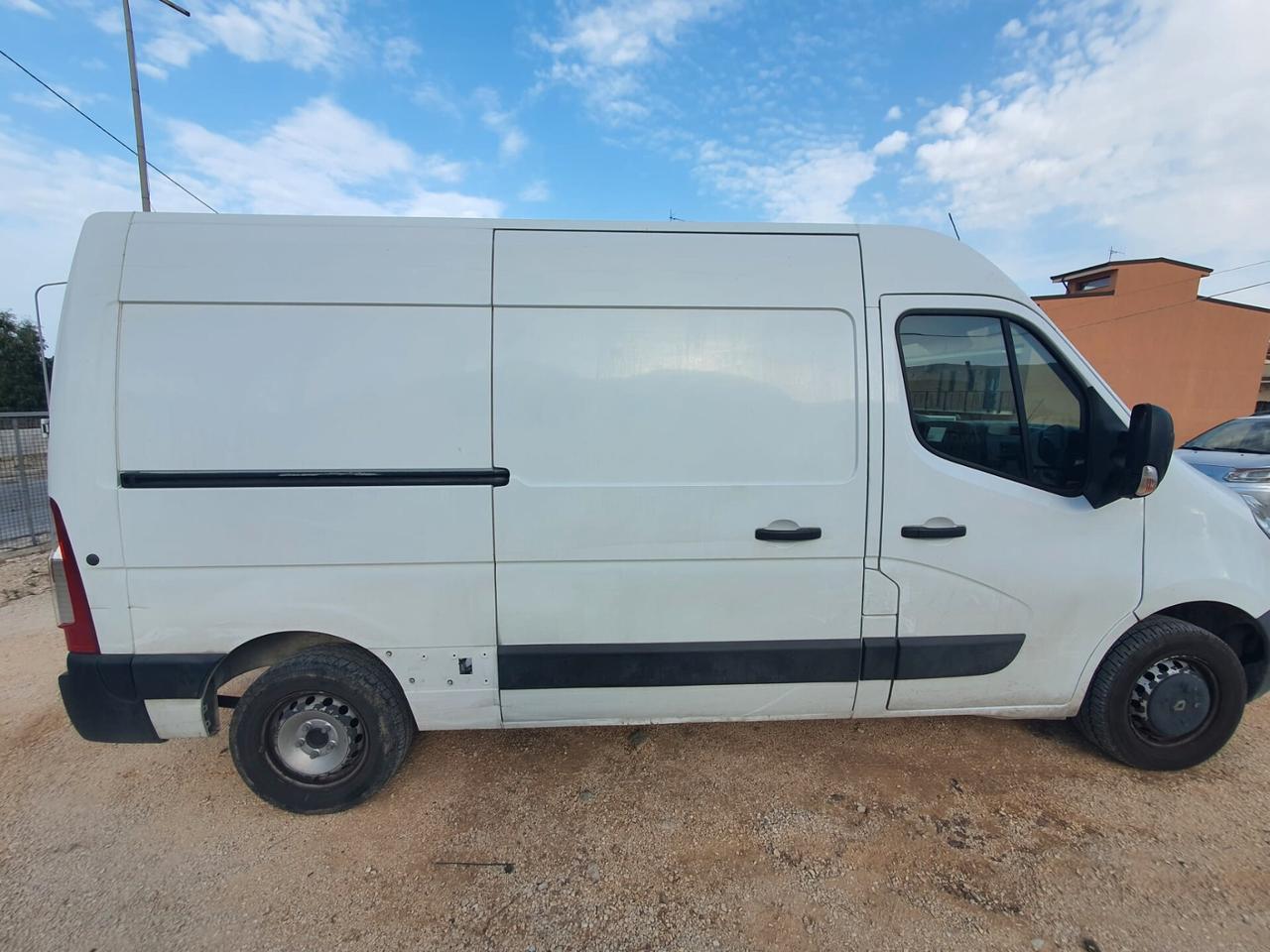 Renault Master 2.3 CDTI 145 CV FURGONE L2H2 R35 EU6