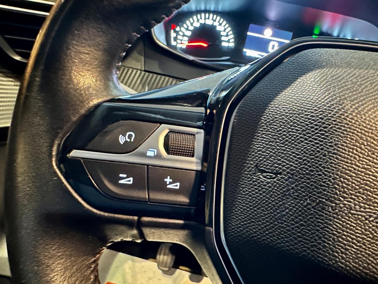 Peugeot 208 PureTech Stop&Start 5 porte Allure