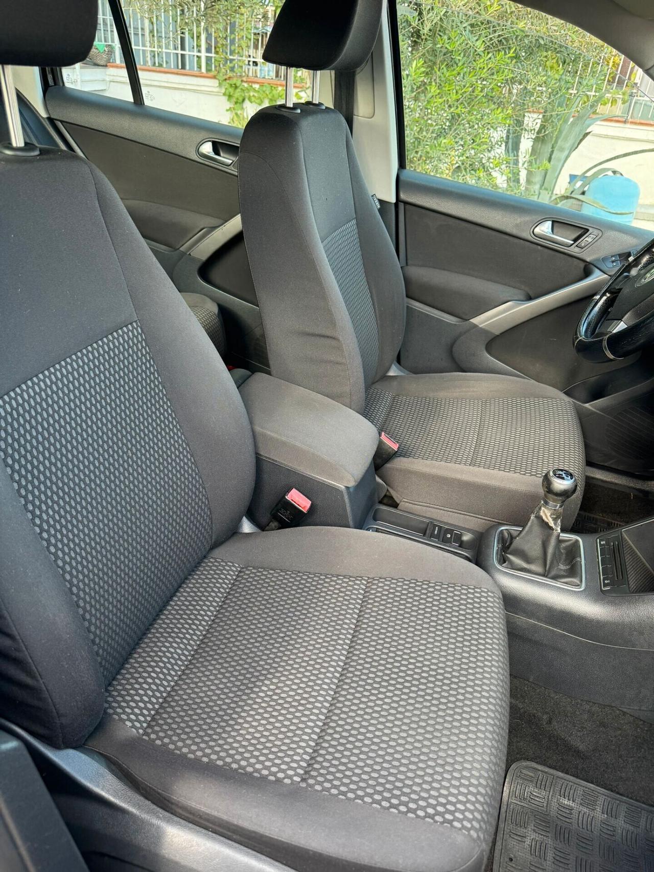 Volkswagen Tiguan 2.0 16V TDI DPF Sport & Style (18°)