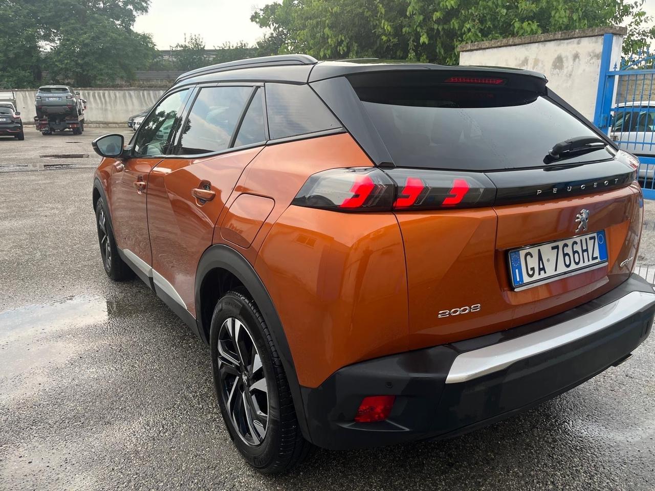Peugeot 2008 gt line-1.5 hdi - km 57000-2020