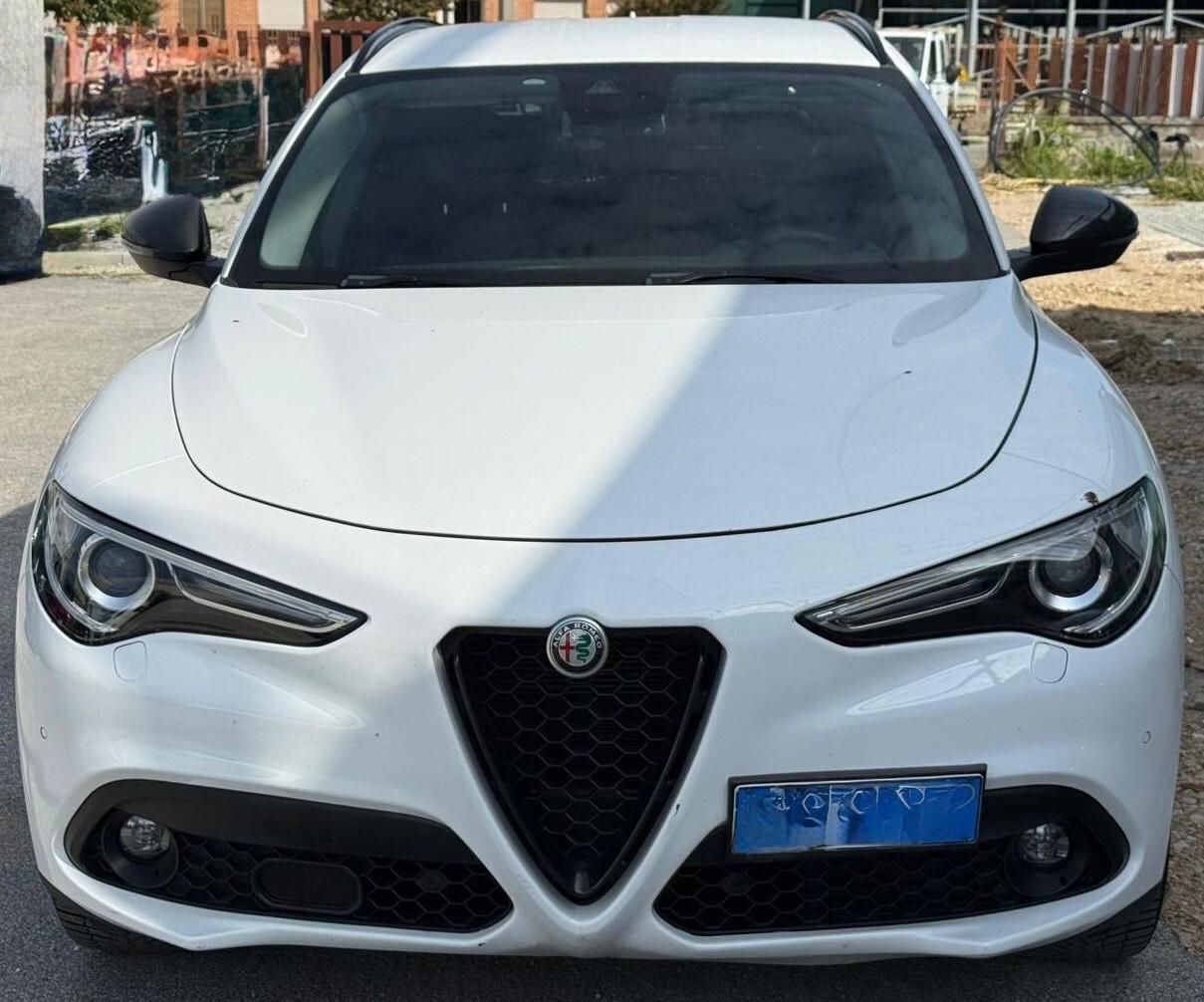 Alfa Romeo Stelvio 2.2 Turbodiesel 210 CV AT8 Q4 Business