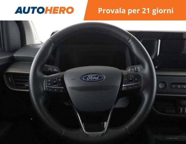 FORD Tourneo Courier 1.0 EcoBoost Titanium