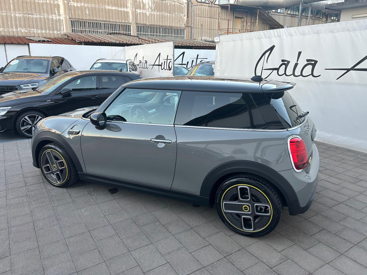 Mini Mini Full Electric COOPER SE NAVI AUTOM.