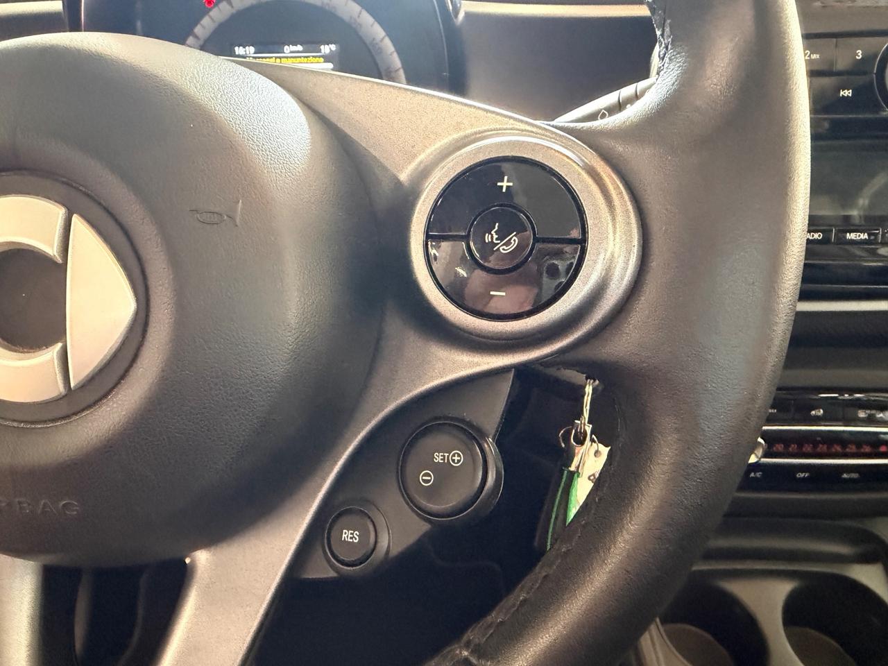 Smart ForTwo CABRIO 1.0 71CV PASSION TWINAMIC LED UNIPRO