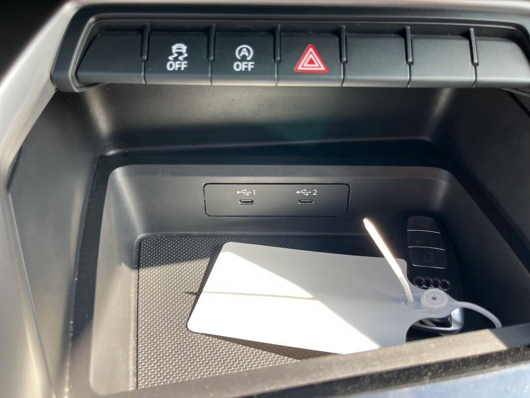 Audi A3 Sportback 30 1.0 tfsi mhev Business s-tronic