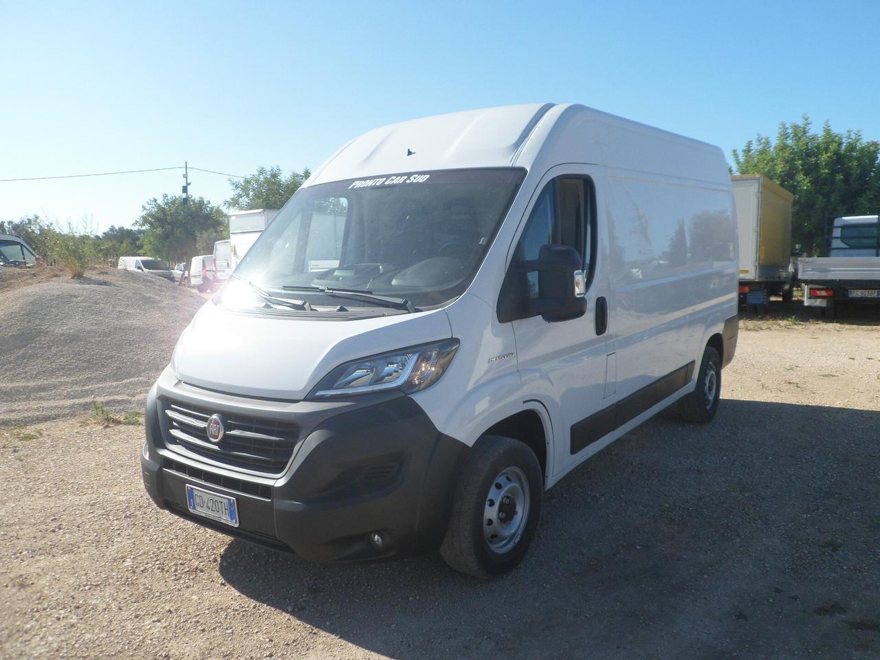 Fiat Ducato furgone medio alto