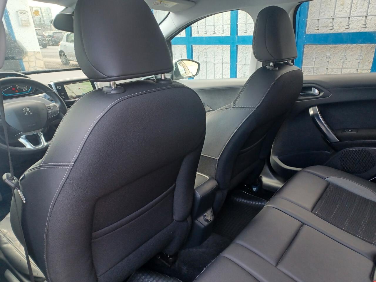 Peugeot 2008 1.6 HDI ALLURE UNICO PROPRIETARIO