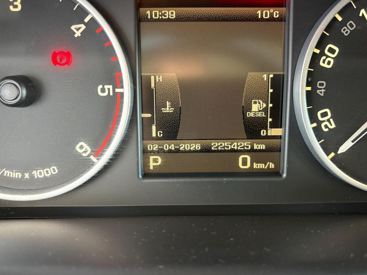 Land Rover Discovery 4 SE 2.7 TDV6 #10238