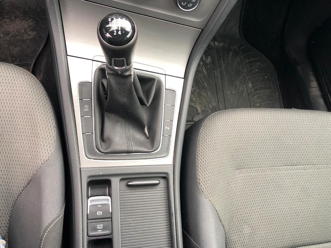 Volkswagen Golf 2.0 TDI 5p. Highline BlueMotion garanzia 12 mesi