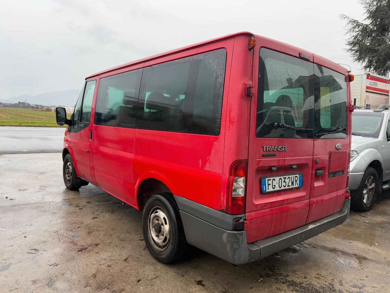 Ford Transit 2.2/9 POSTI/2006