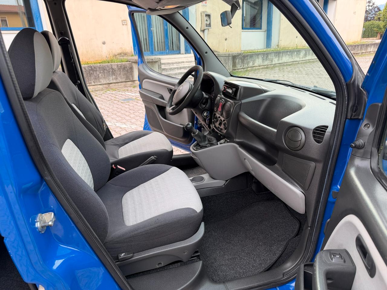 Fiat Doblò 1.3 Mjt 5Posti Autocarro CLIMA