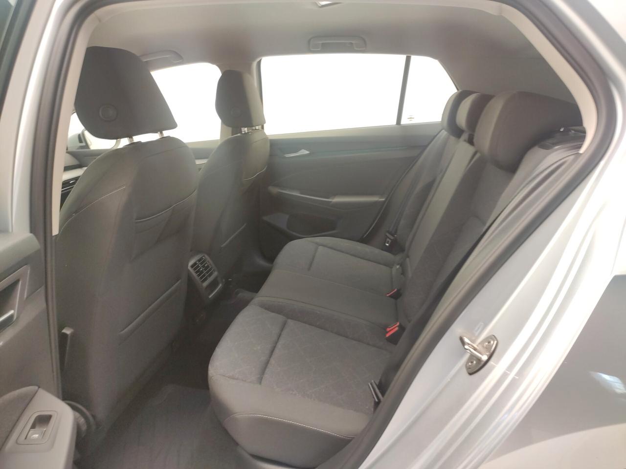Volkswagen Golf 1.0 eTSI EVO DSG Life