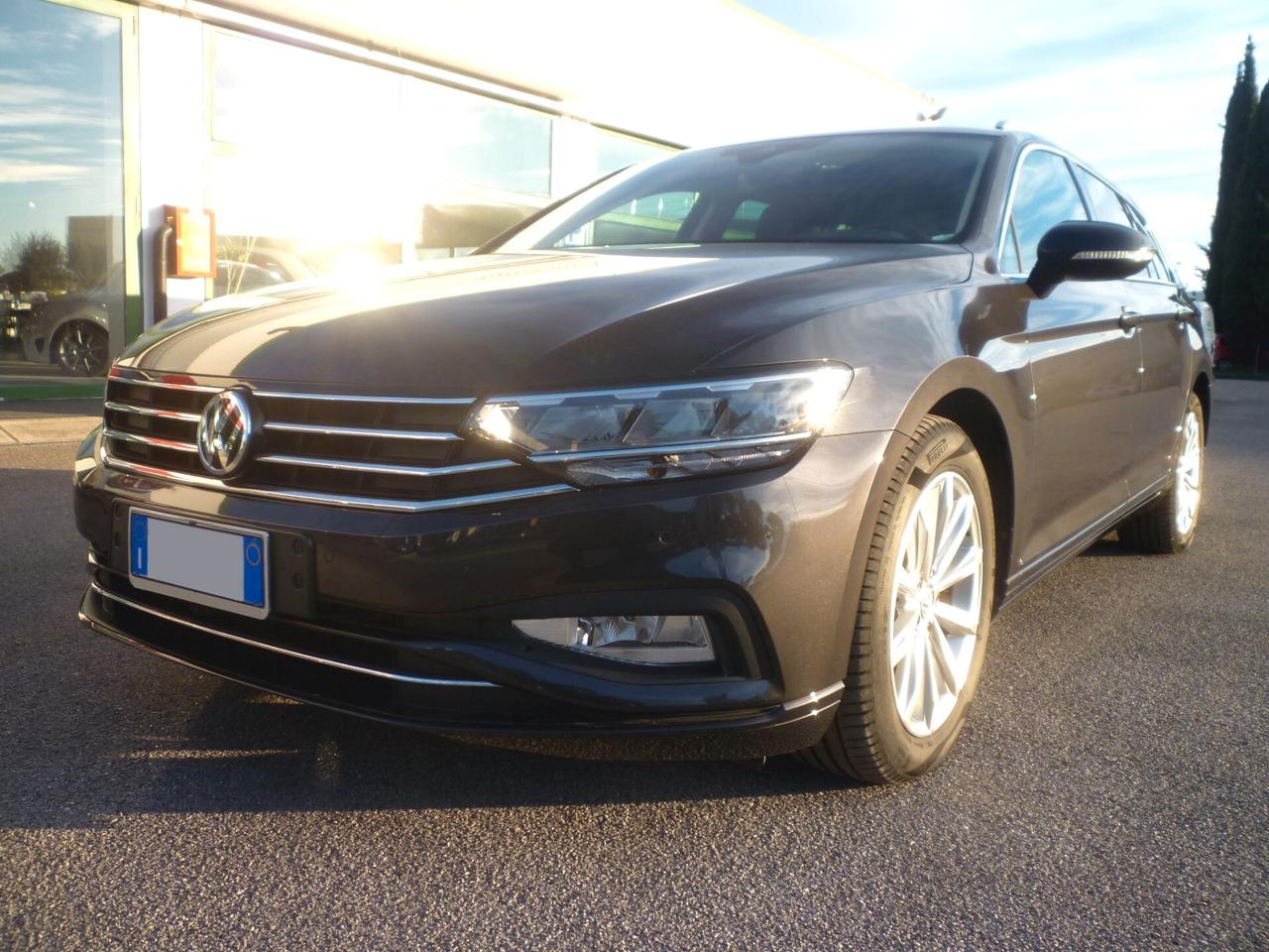 VOLKSWAGEN Passat Variant 1.6 TDI 120 CV SCR DSG Business BMT 2019