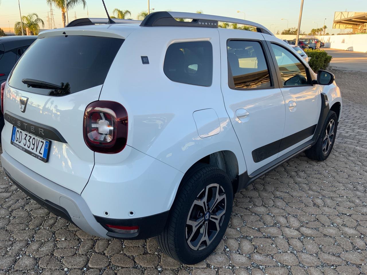 Dacia Duster 1.0 TCe 100 CV ECO-G 4x2 15th Anniversary GPL