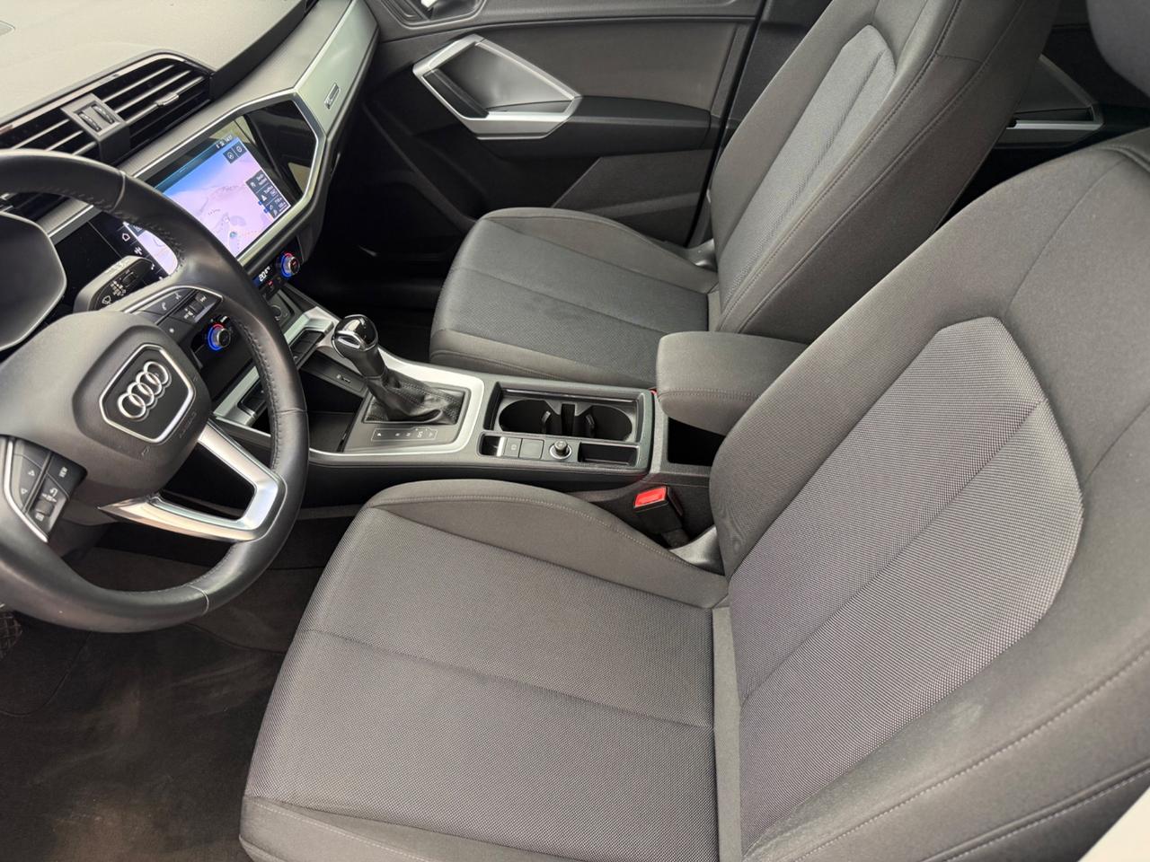 Audi Q3 35 TDI S tronic Business Advanced