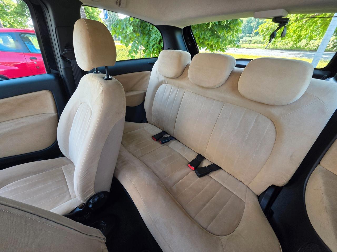 Lancia Ypsilon 1.3 MJT 75 CV