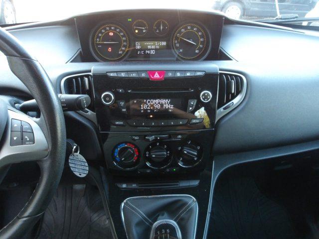 LANCIA Ypsilon 0.9 TwinAir 85 CV 5 porte S&S S Momodesign