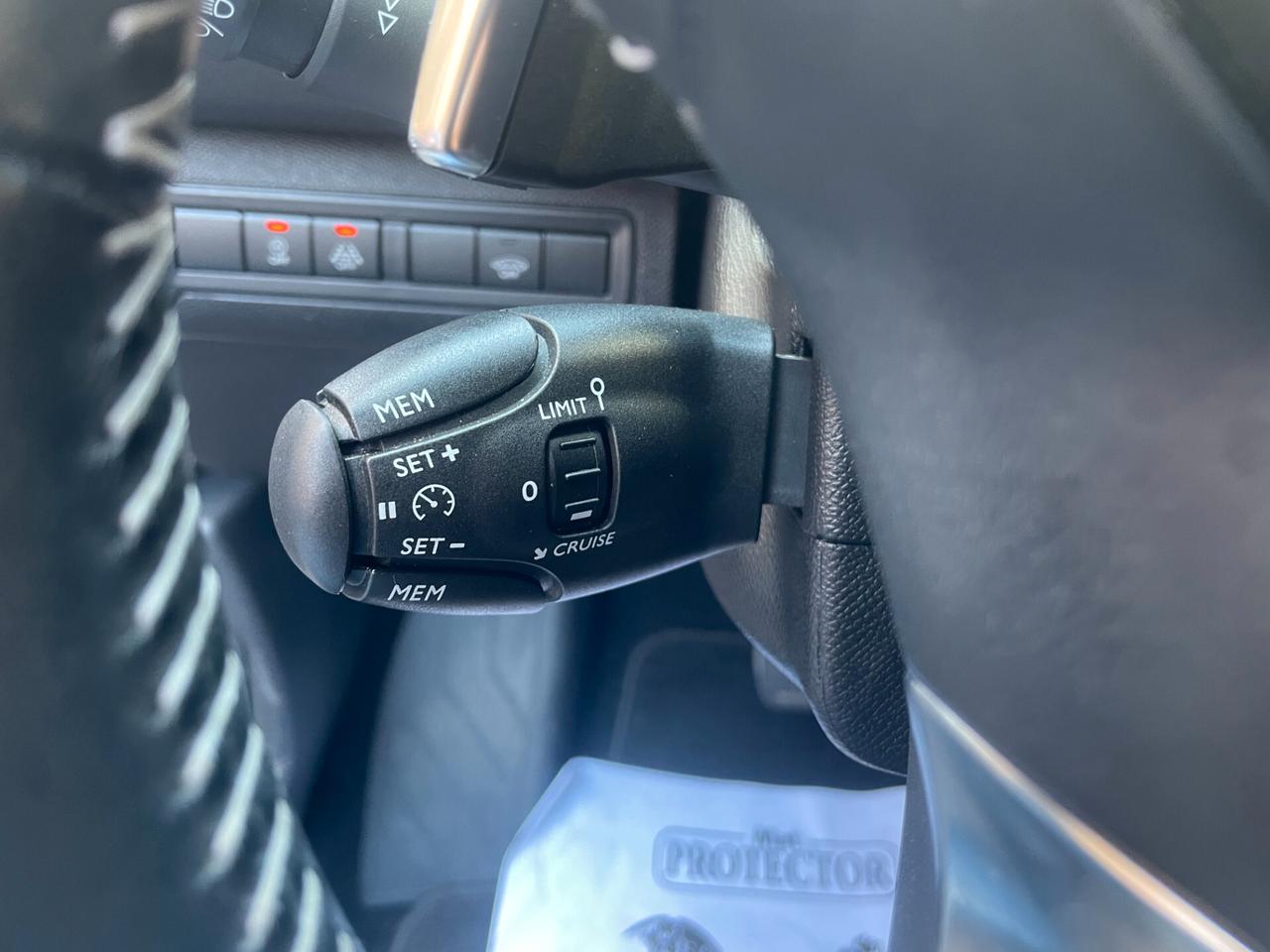 Peugeot 308 UNICO PROPRIETARIO - AUTOMATICA NEOPATENTATI