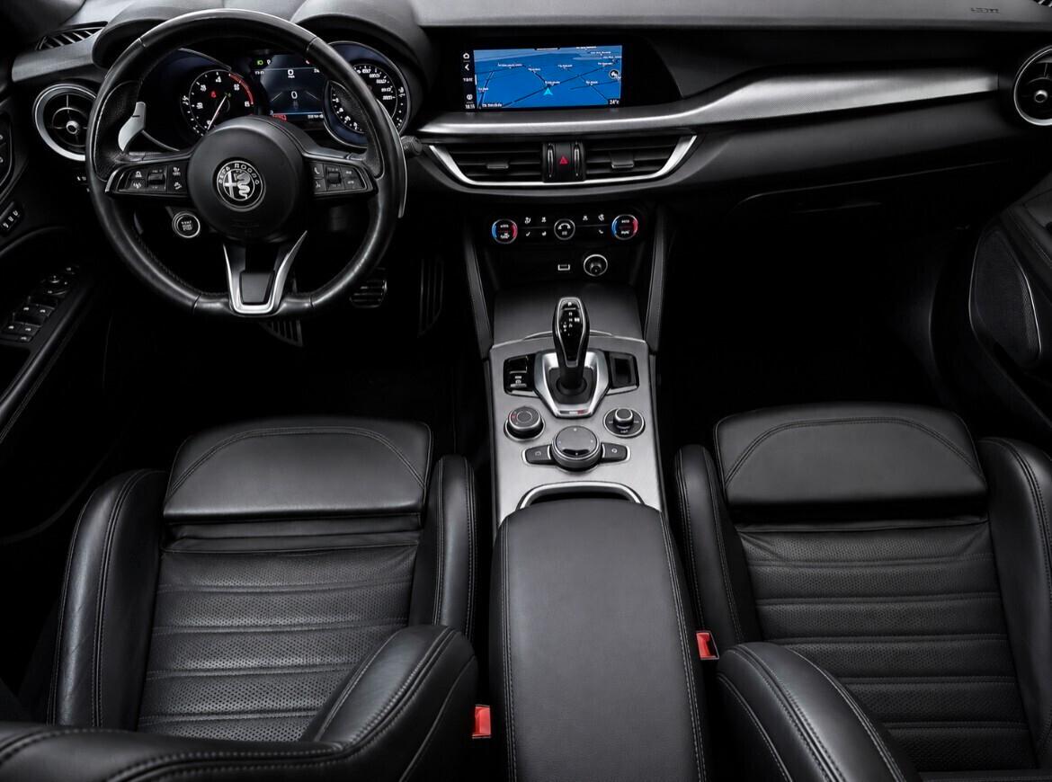 Alfa Romeo Stelvio 2.2 T 210 CV AT8 Q4 Veloce