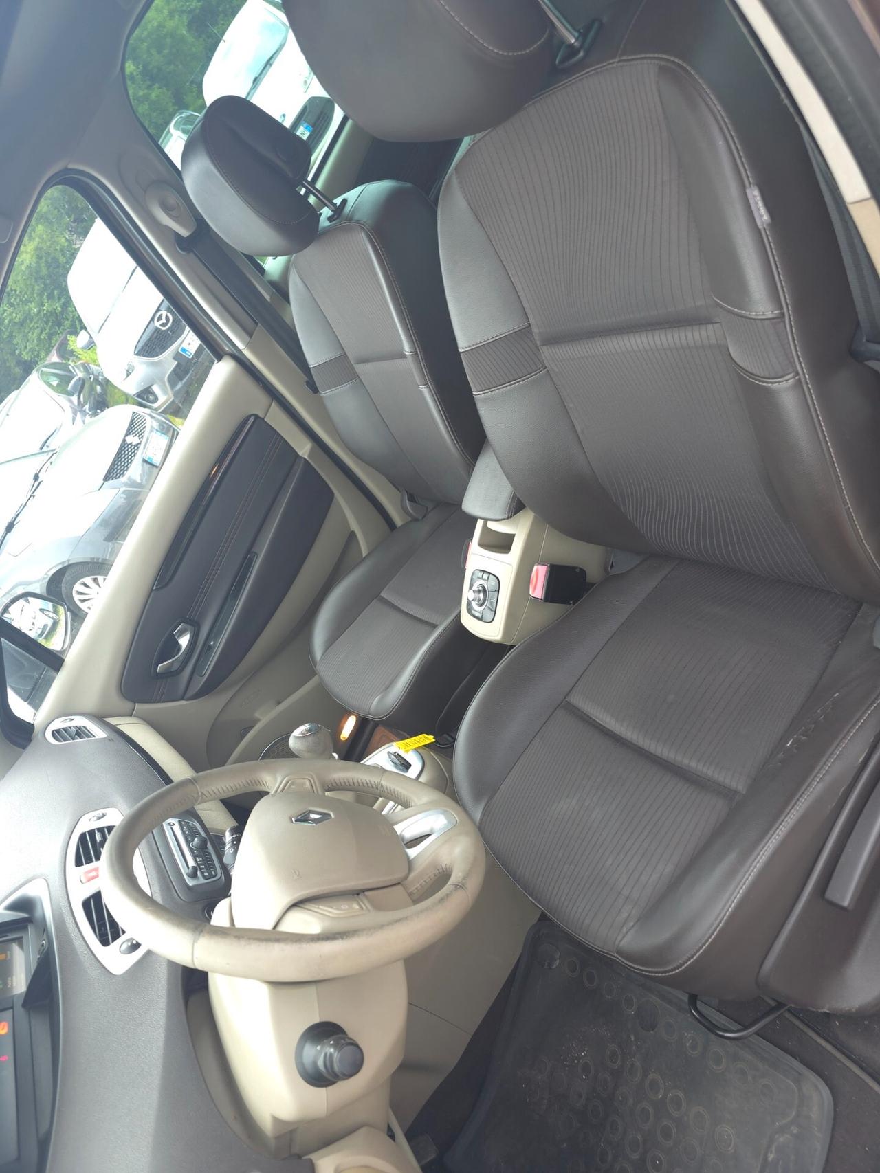 Renault Scenic Scénic 1.9 dCi 130CV Luxe