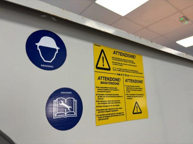 PIAGGIO PORTER NP6 GPL Vasca Rifiuti Ribaltabile Compatta