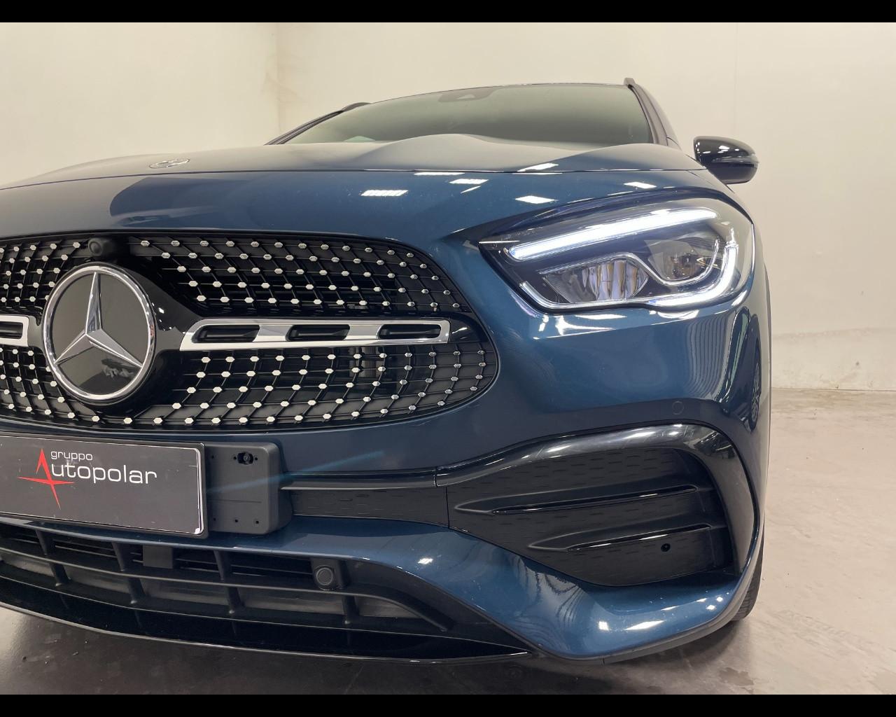 Mercedes-Benz GLA 200 D AUTO PREMIUM