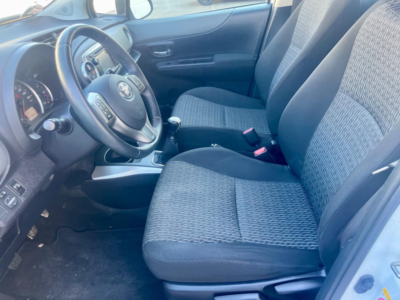 Toyota Yaris 1.0benz 2013 92.000km perfetta