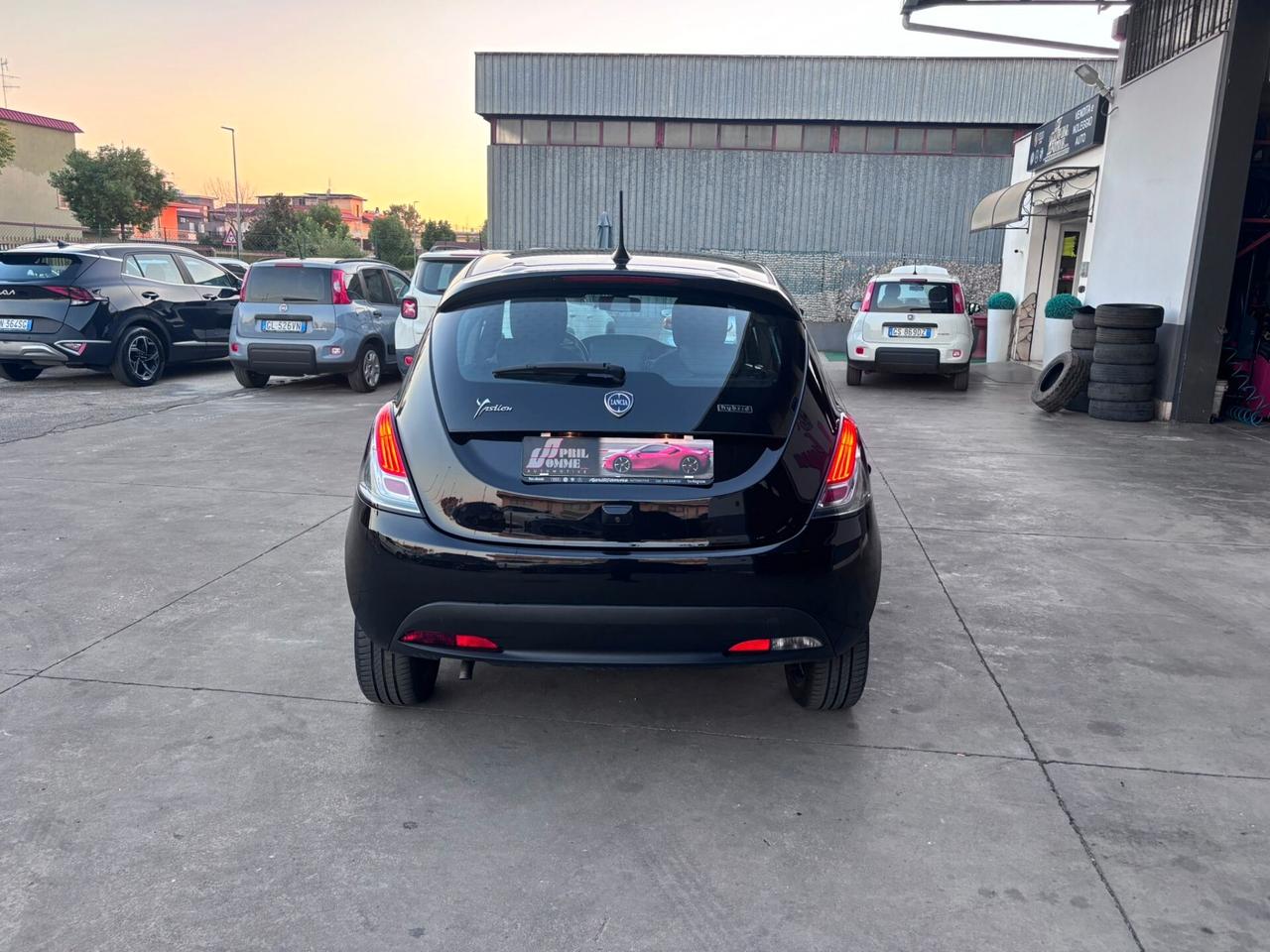 Lancia Ypsilon 1.0 FireFly 5 porte S&S Hybrid Gold PREZZO PROMO