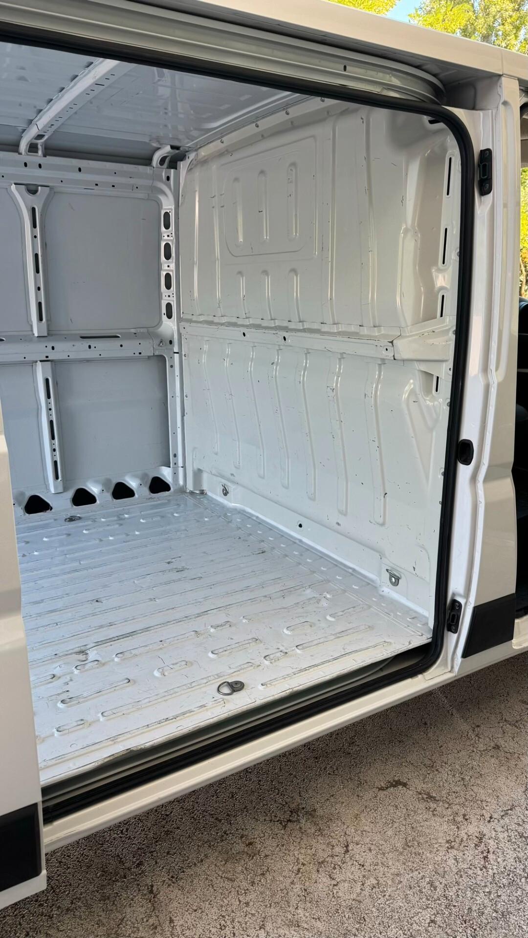 Fiat Ducato 2.2 Mtj L2-H1 PASSO MEDIO GARANZIA24ME