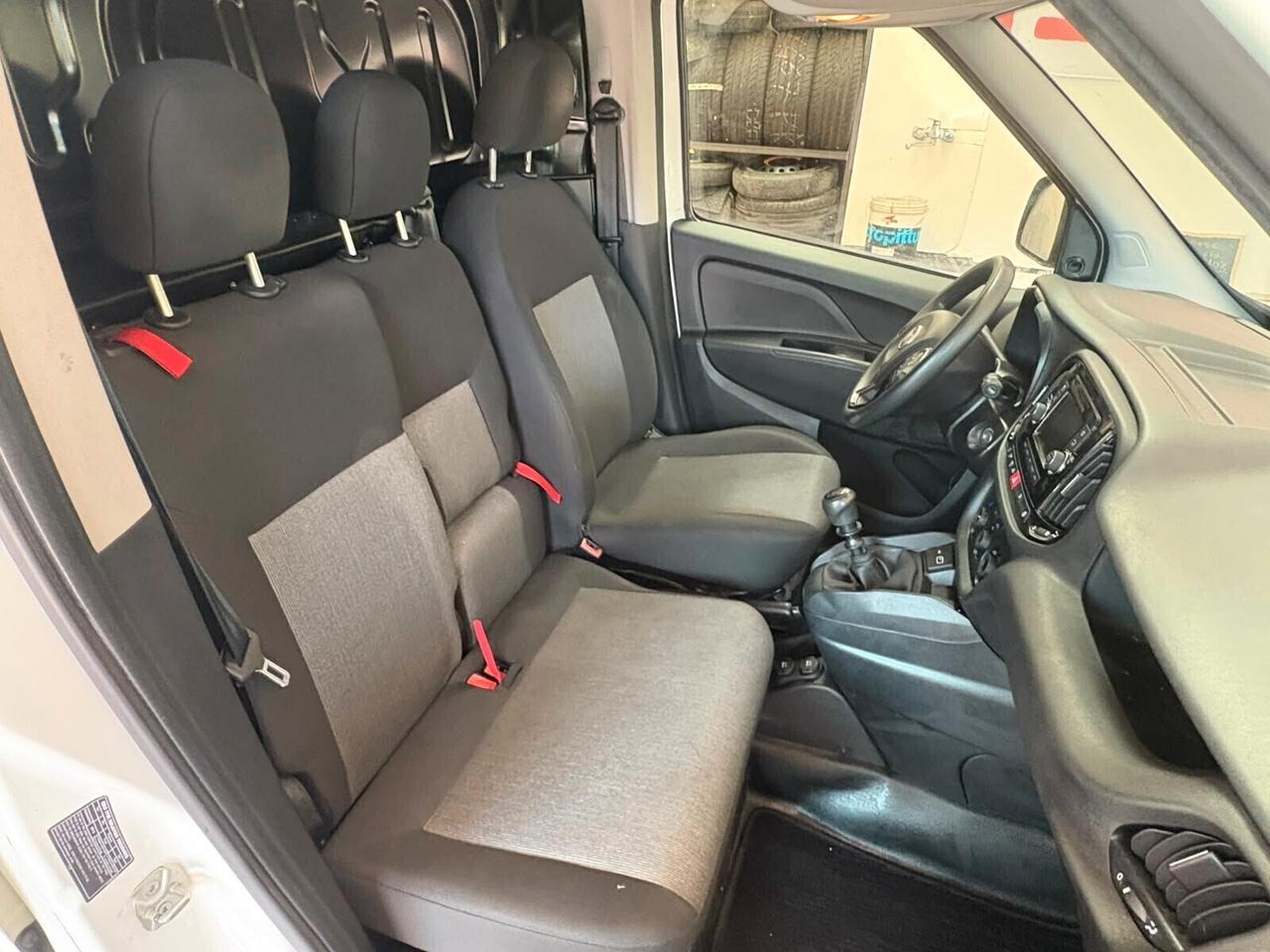 FIAT DOBLO serie3 POSTI3 DIESEL 1600 MULTIJET CV 105 Km 176.031Garanzia 12 mesi