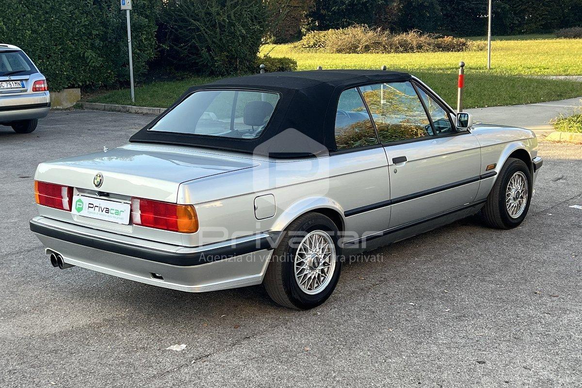 BMW 320i Cabriolet