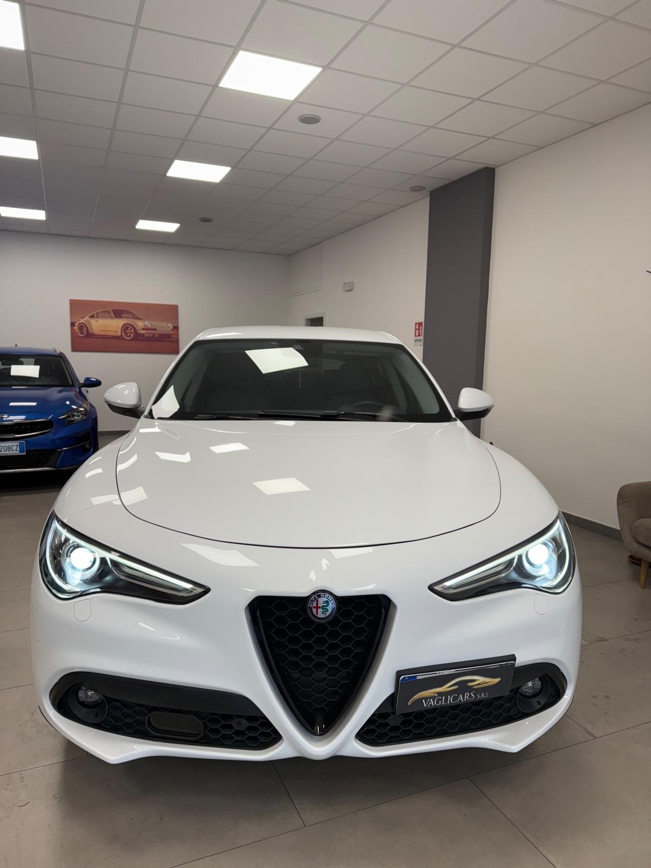 Alfa Romeo Stelvio 2.2 Turbodiesel 210 CV AT8 Q4 Executive