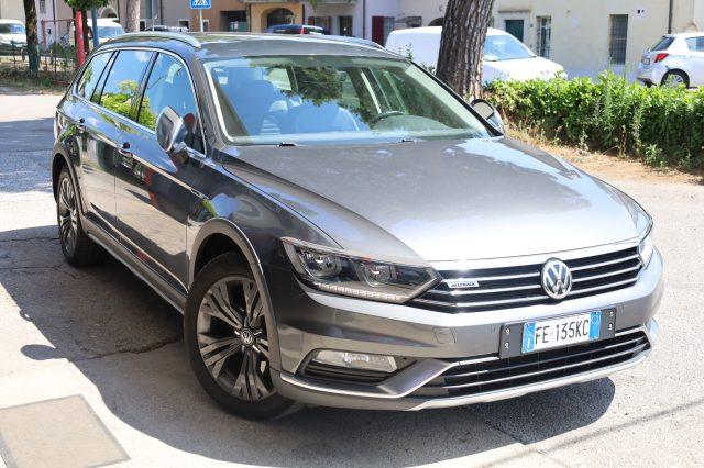 VOLKSWAGEN Passat Alltrack 2.0 BiTDI 240CV 4MOTION DSG Executive LED Pelle E6