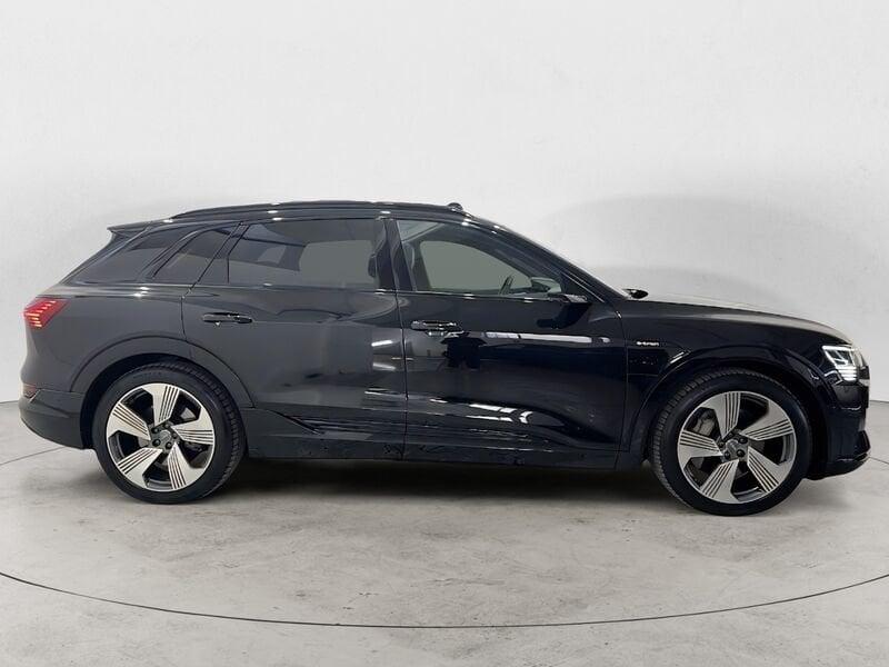 Audi e-tron e-tron 55 quattro