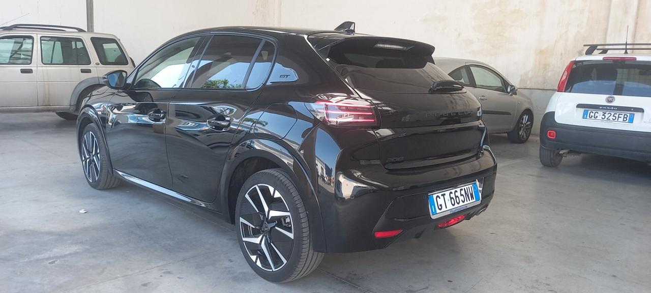 Peugeot 208 GT 1.2 turbo 100cv total balck