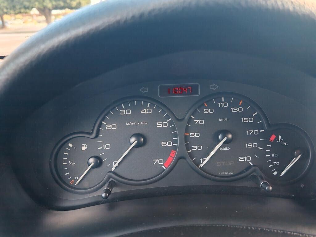 Peugeot 206 benzina come nuova 110.000 Km