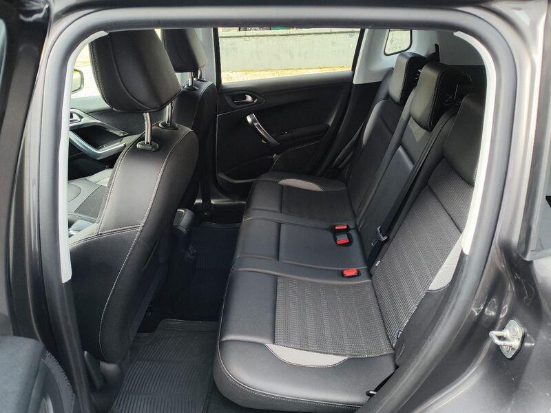 Peugeot 2008 PureTech Turbo 110 S&S Black Matt