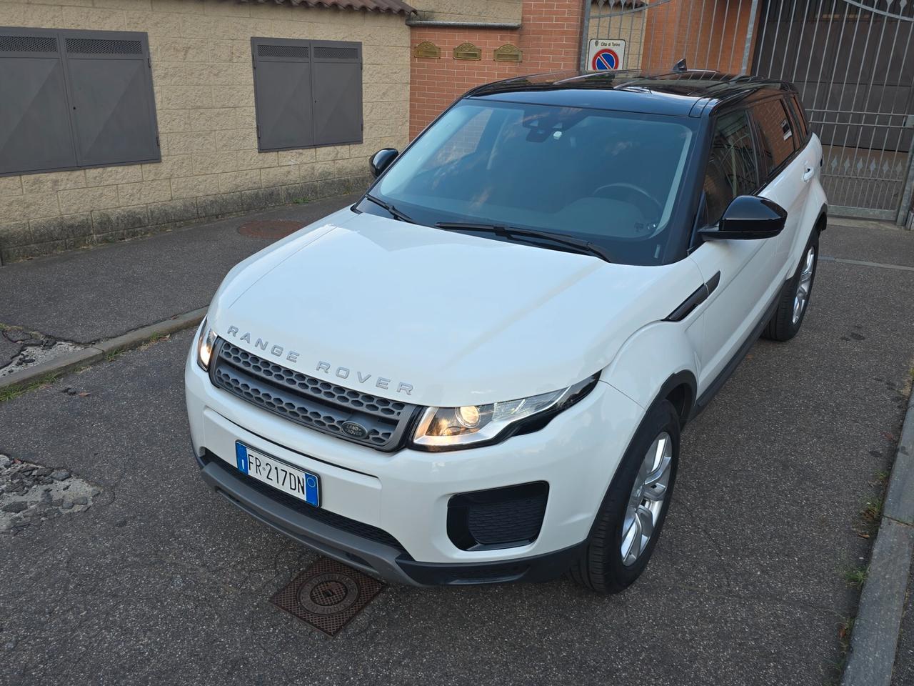 RANGE ROVER Evoque SE Dynamic 4WD 2.0 td4 Auto.