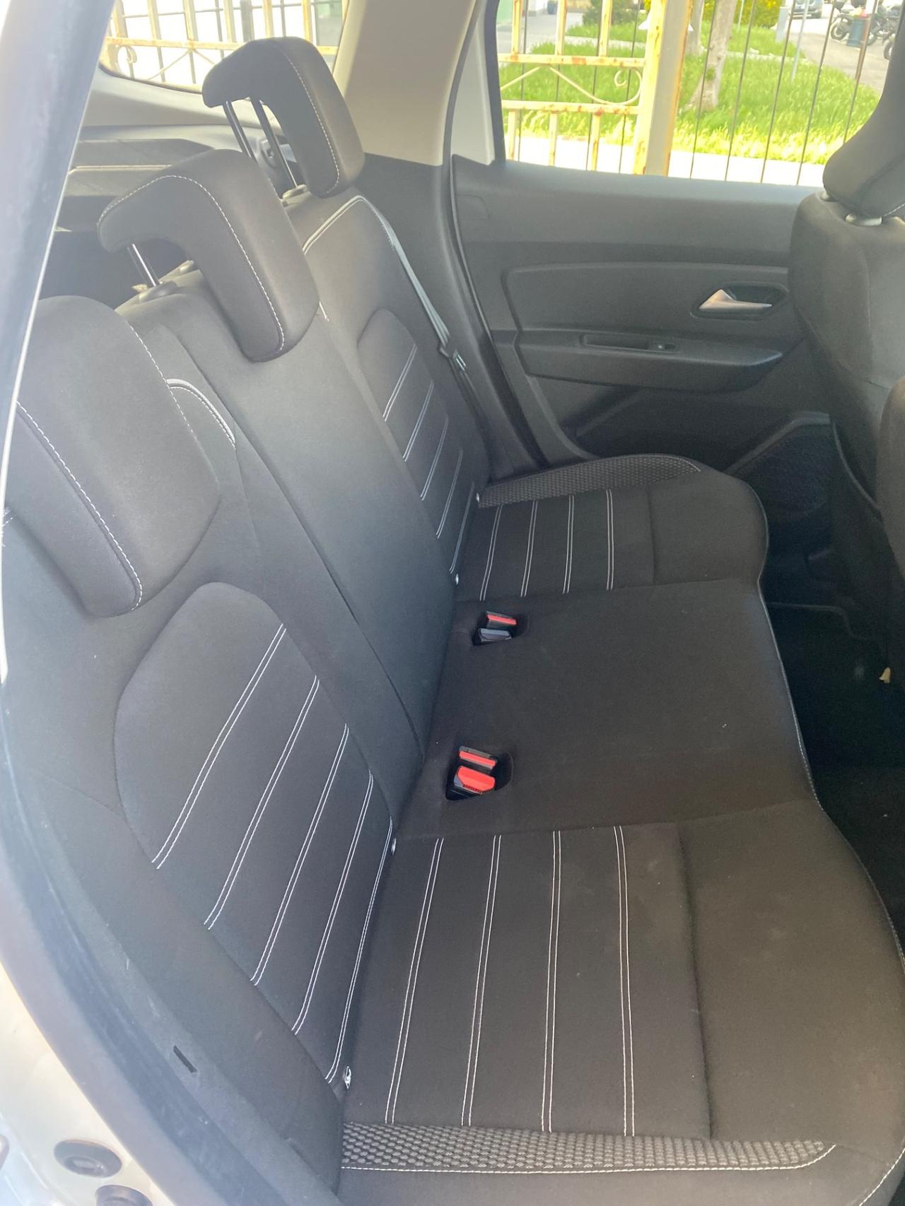 Dacia Duster 1.0 TCe 100 CV ECO-G Prestige DaciaPlus. Gancio traino !