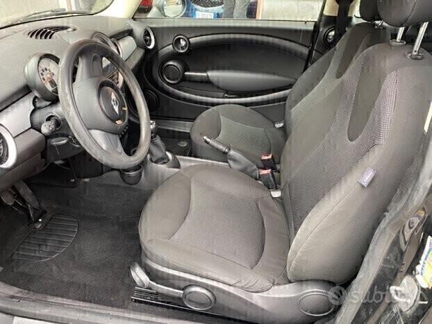 Mini Mini 1.6 16V Cooper D