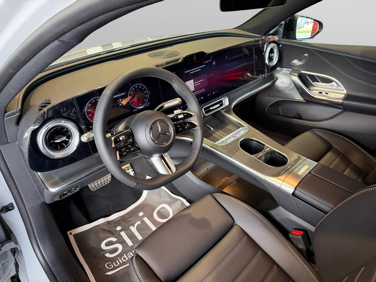 Mercedes-Benz C 400 4MATIC con tecnologia EQ