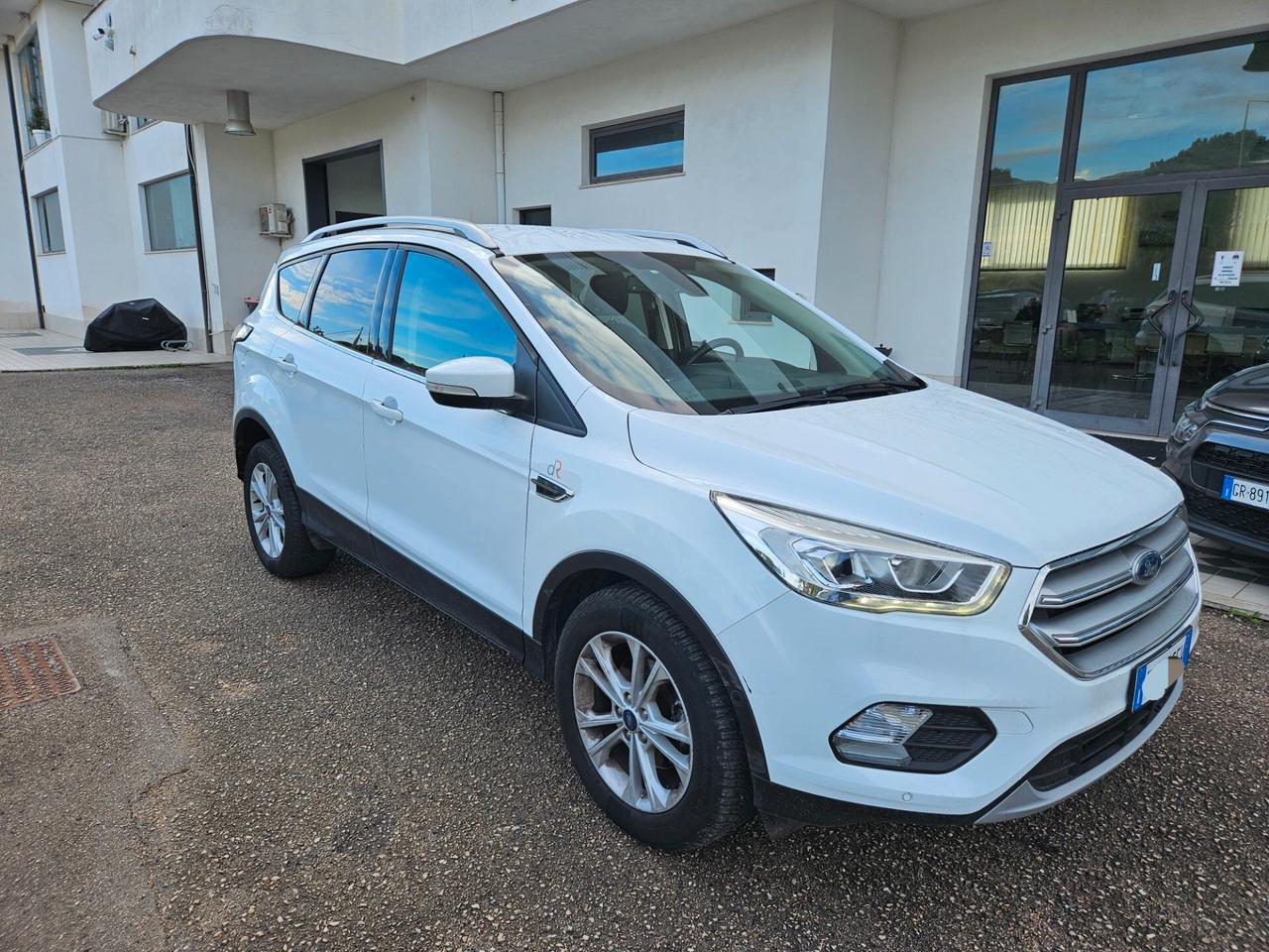 Ford Kuga 1.5 TDCI 120 CV S&S 2WD Powershift Edition