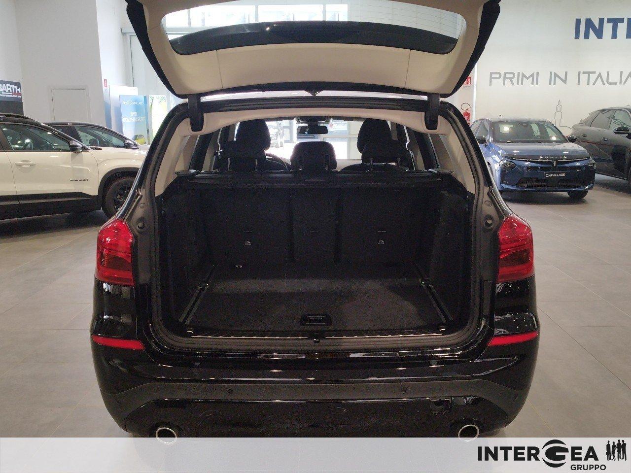 BMW X3 sdrive18d mhev 48V Business Advantage auto