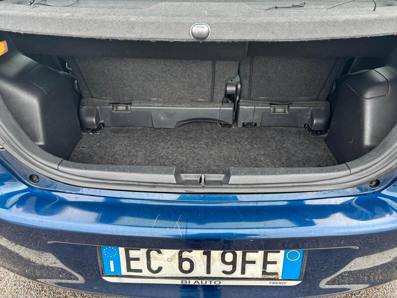 Toyota Yaris 1.0 5 porte Sol TAGLIANDATA TOYOTA CHILOMETRI CERTIFICATI