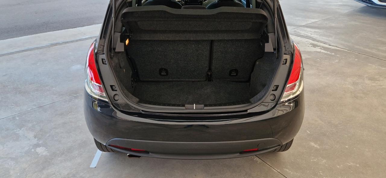 Lancia Ypsilon 1.3 Mjt 95cv 5 porte S&S Platinum